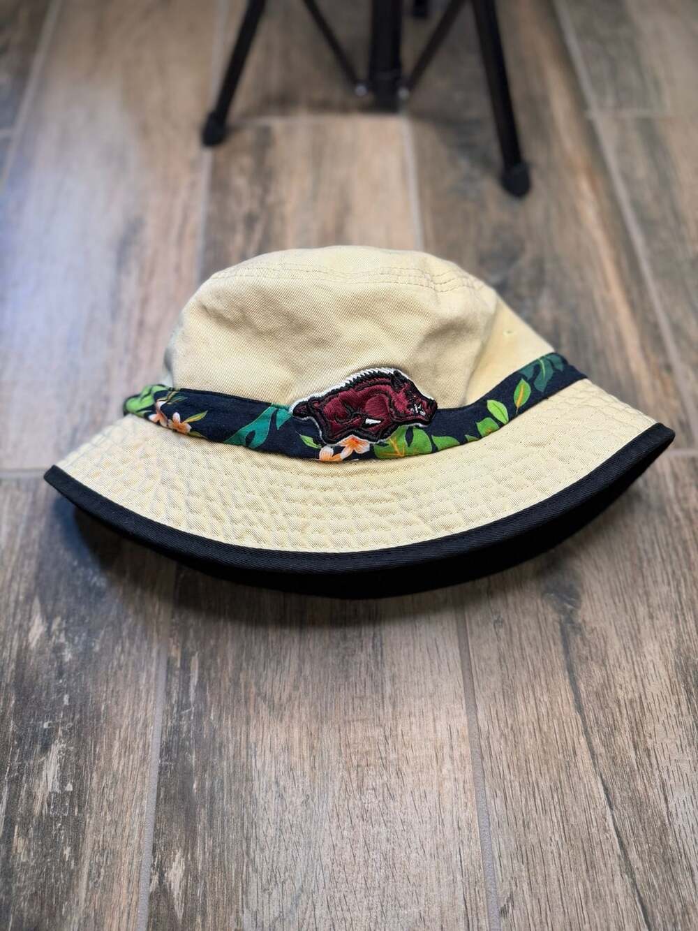 Arkansas Razorbacks Bucket Hat Floral Band Adult